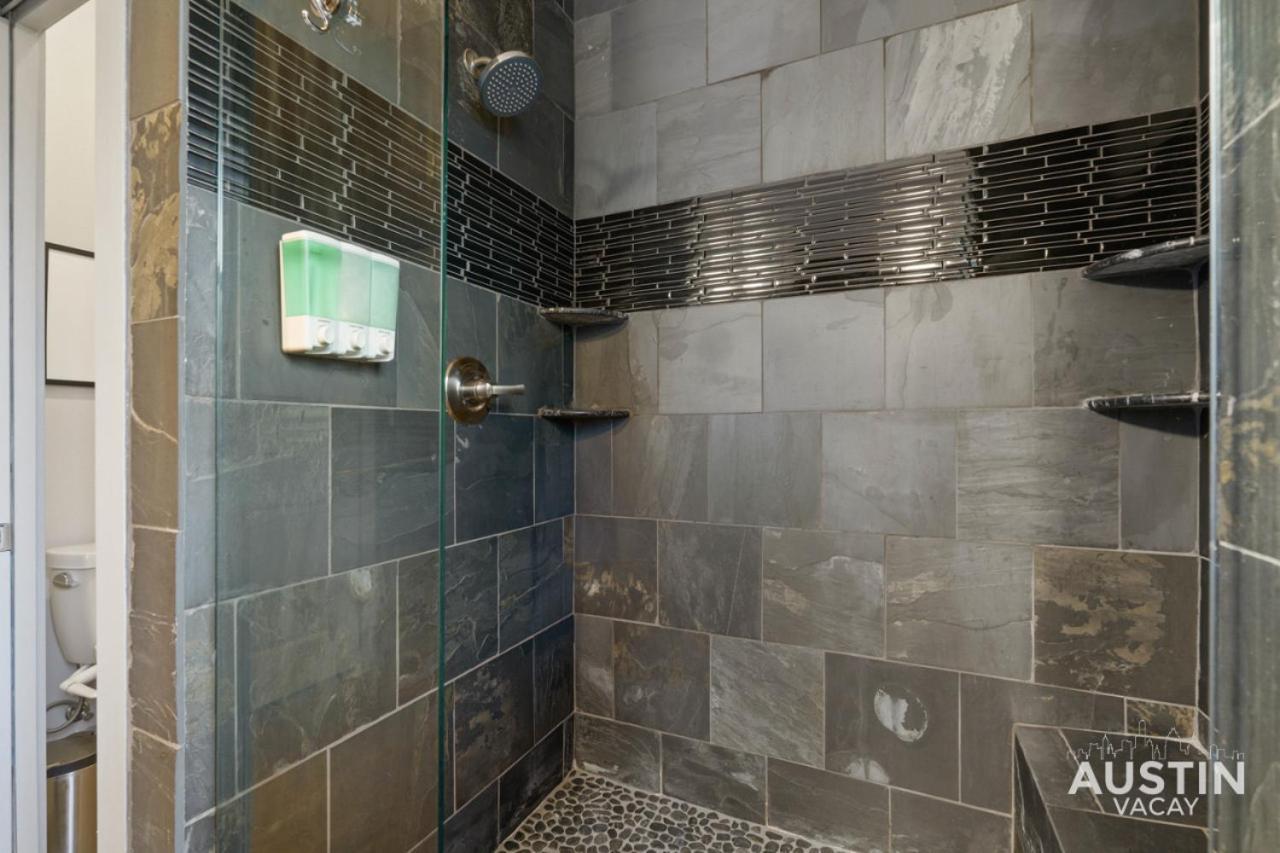Hot Tub Hideaway An Incredible Hangout Plus Amenities Austin Exterior photo