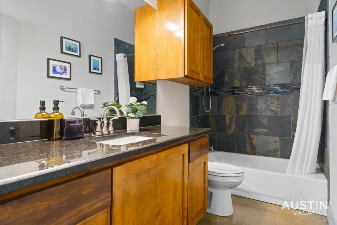 Hot Tub Hideaway An Incredible Hangout Plus Amenities Austin Exterior photo